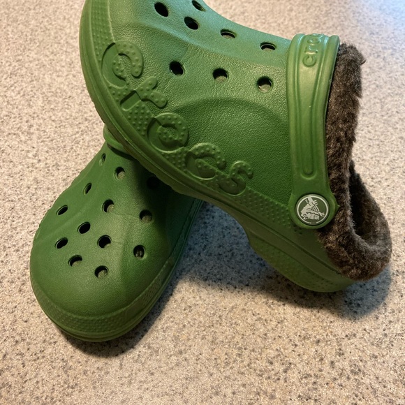 CROCS Other - Fuzzy Lined CROCS Kids Size 12 13